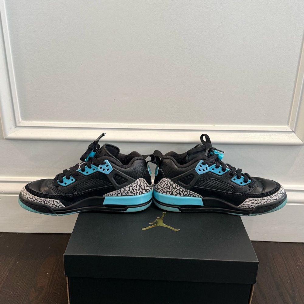 Jordan Spizike Low - Picture 12 of 16